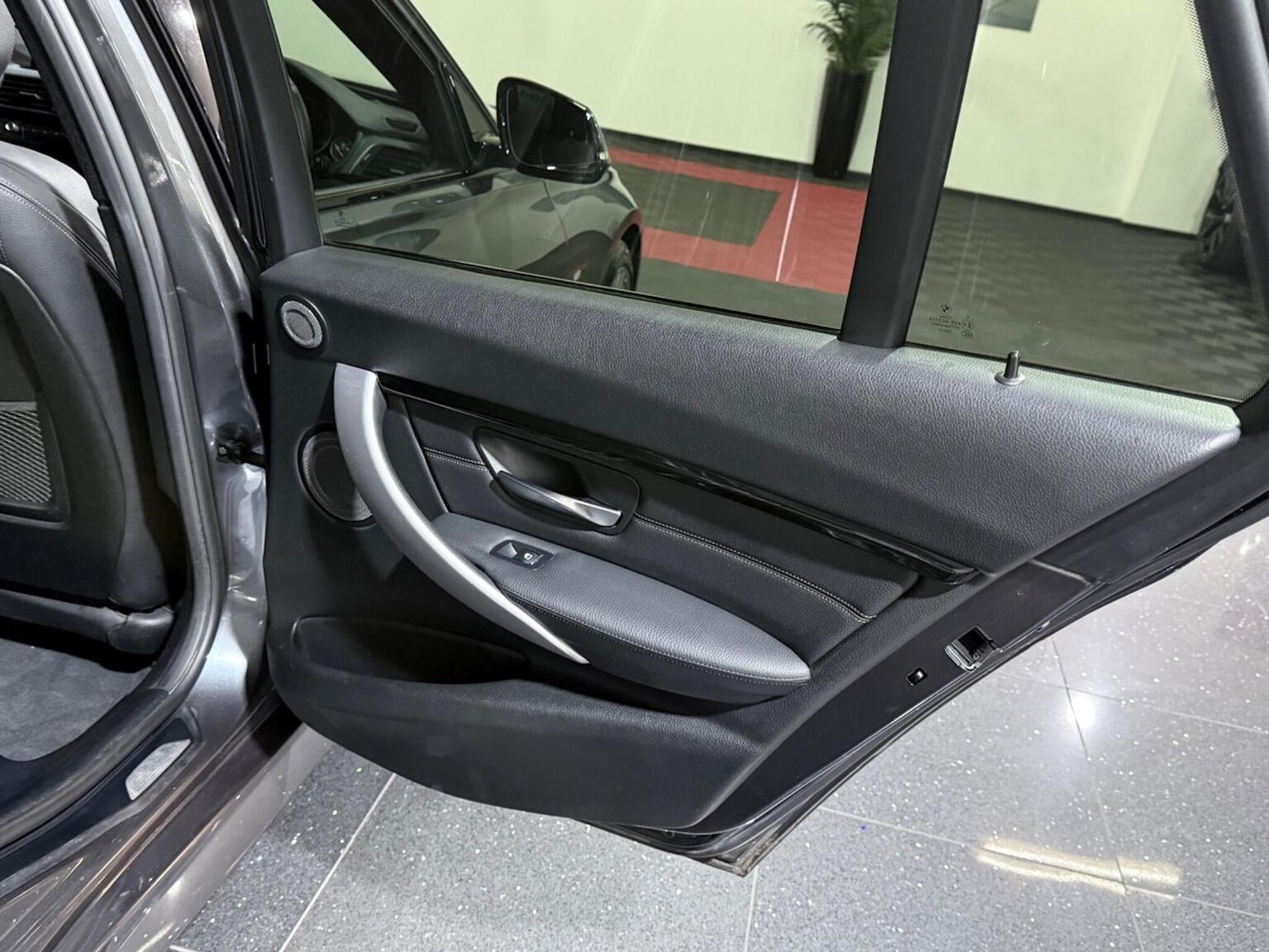 Used BMW 3 Series 2016 for sale - 78121561: Photo 63