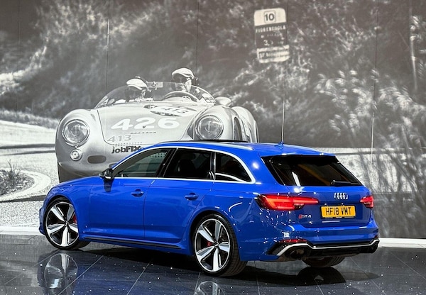 Used Audi RS4 2018 for sale - 75535603: Photo 3