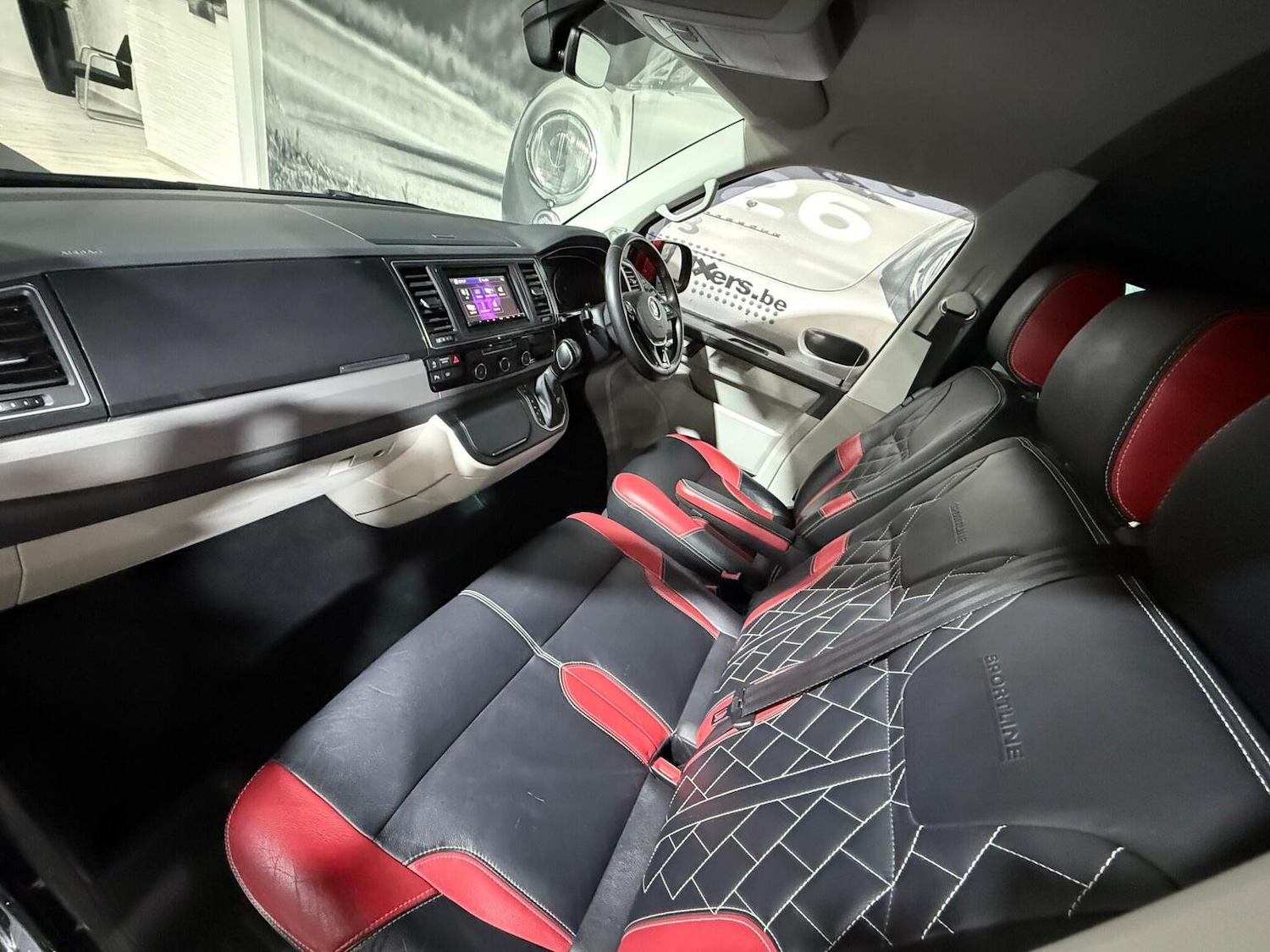 Used Volkswagen Transporter 2019 for sale - 77906425: Photo 2