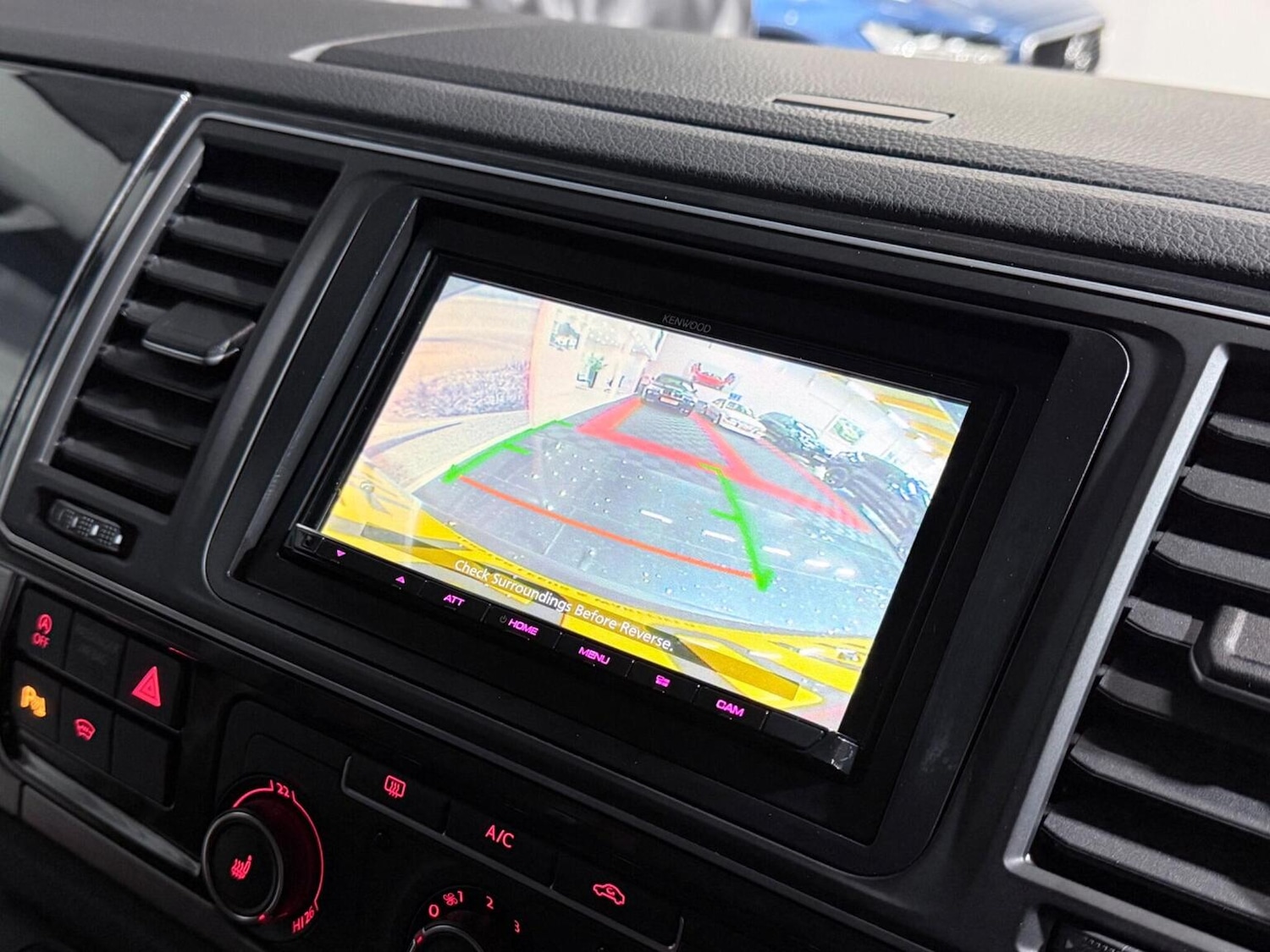 Used Volkswagen Transporter 2019 for sale - 77906425: Photo 36