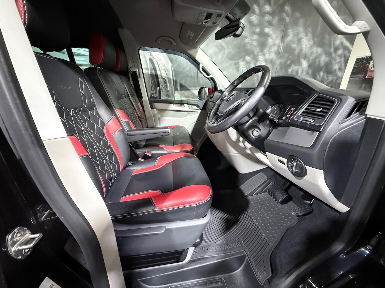 Used Volkswagen Transporter 2019 for sale - 77906425: Photo 8