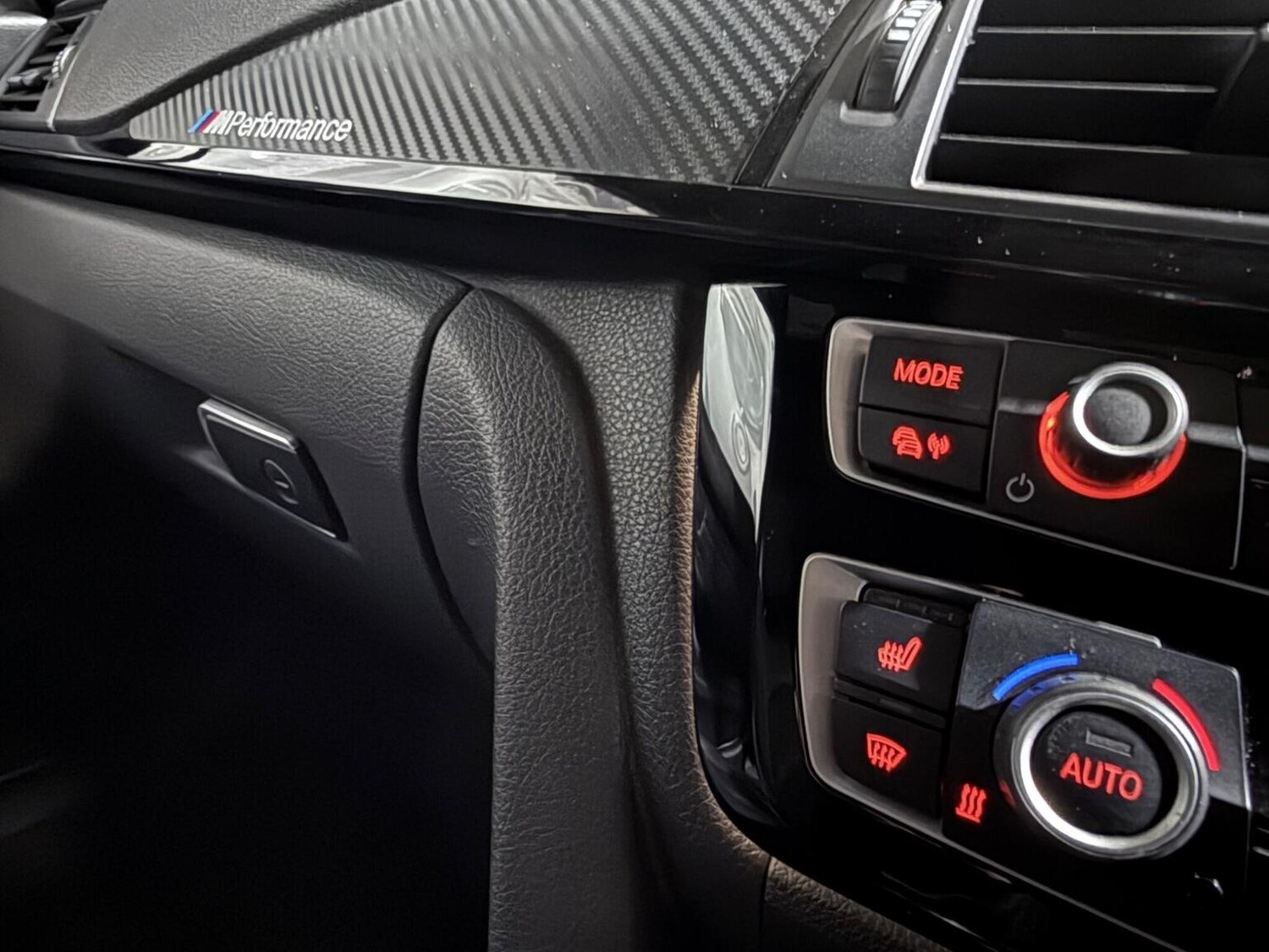 Used BMW 3 Series 2018 for sale - 77906410: Photo 32