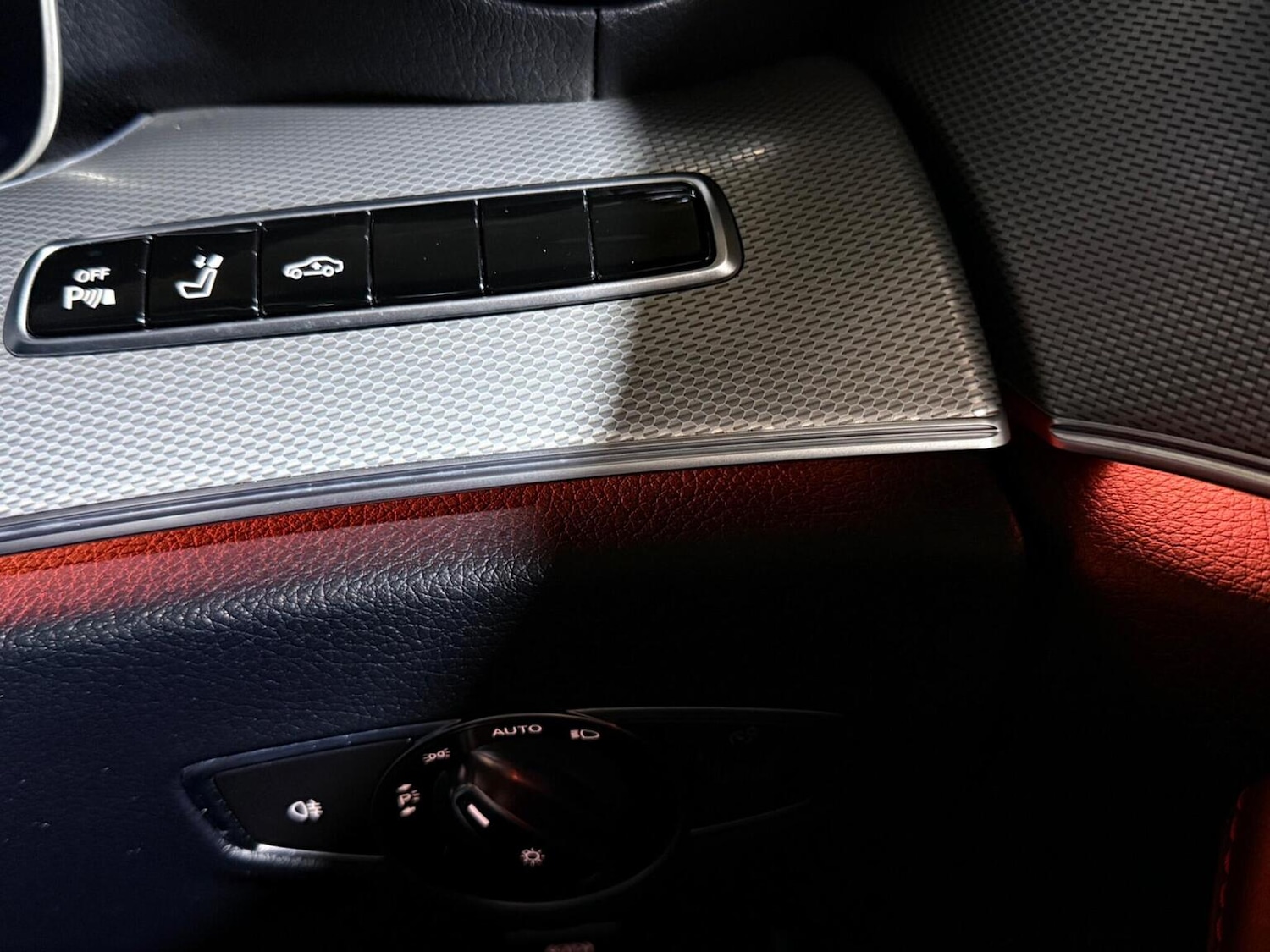 Used Mercedes-Benz E Class 2018 for sale - 76968580: Photo 60