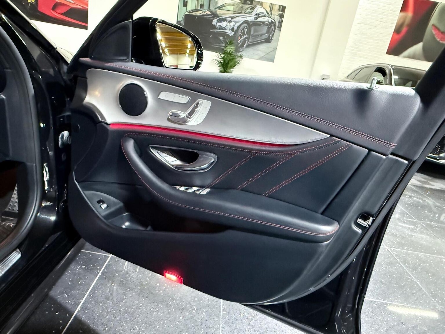 Used Mercedes-Benz E Class 2018 for sale - 76968580: Photo 64