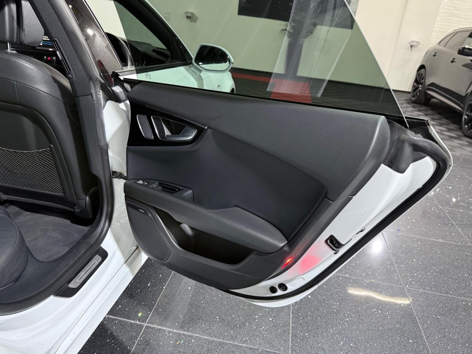 Used Audi A7 2015 for sale - 77906510: Photo 67