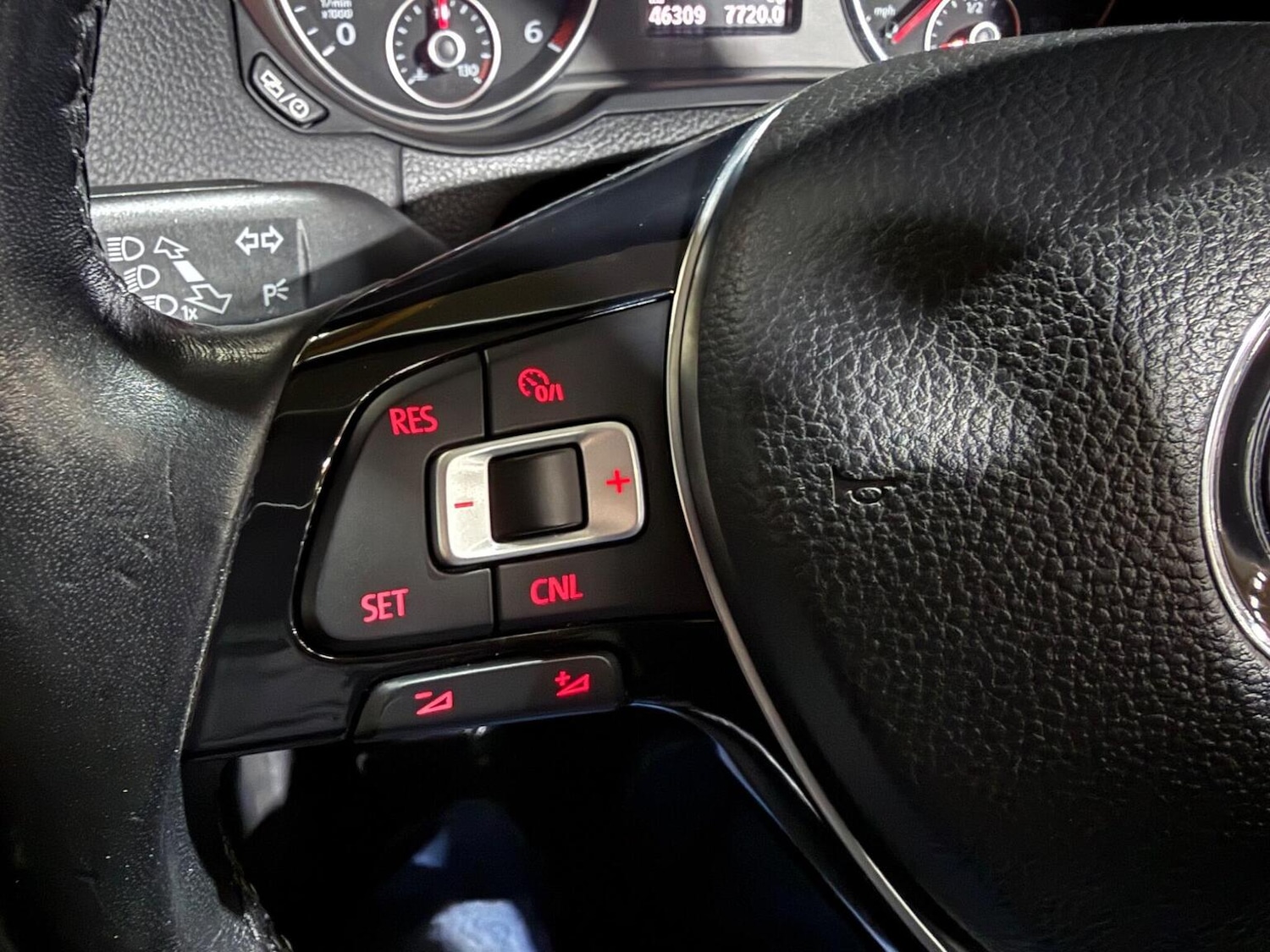 Used Volkswagen Sharan 2017 for sale - 77516140: Photo 37