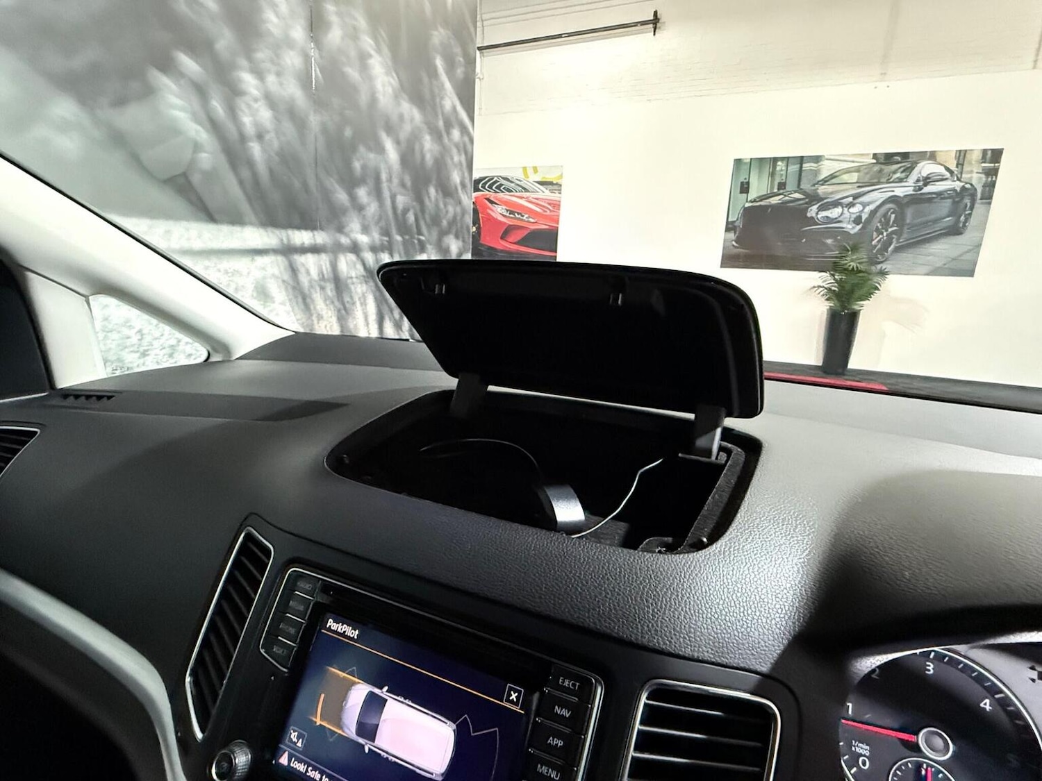 Used Volkswagen Sharan 2017 for sale - 77516140: Photo 43