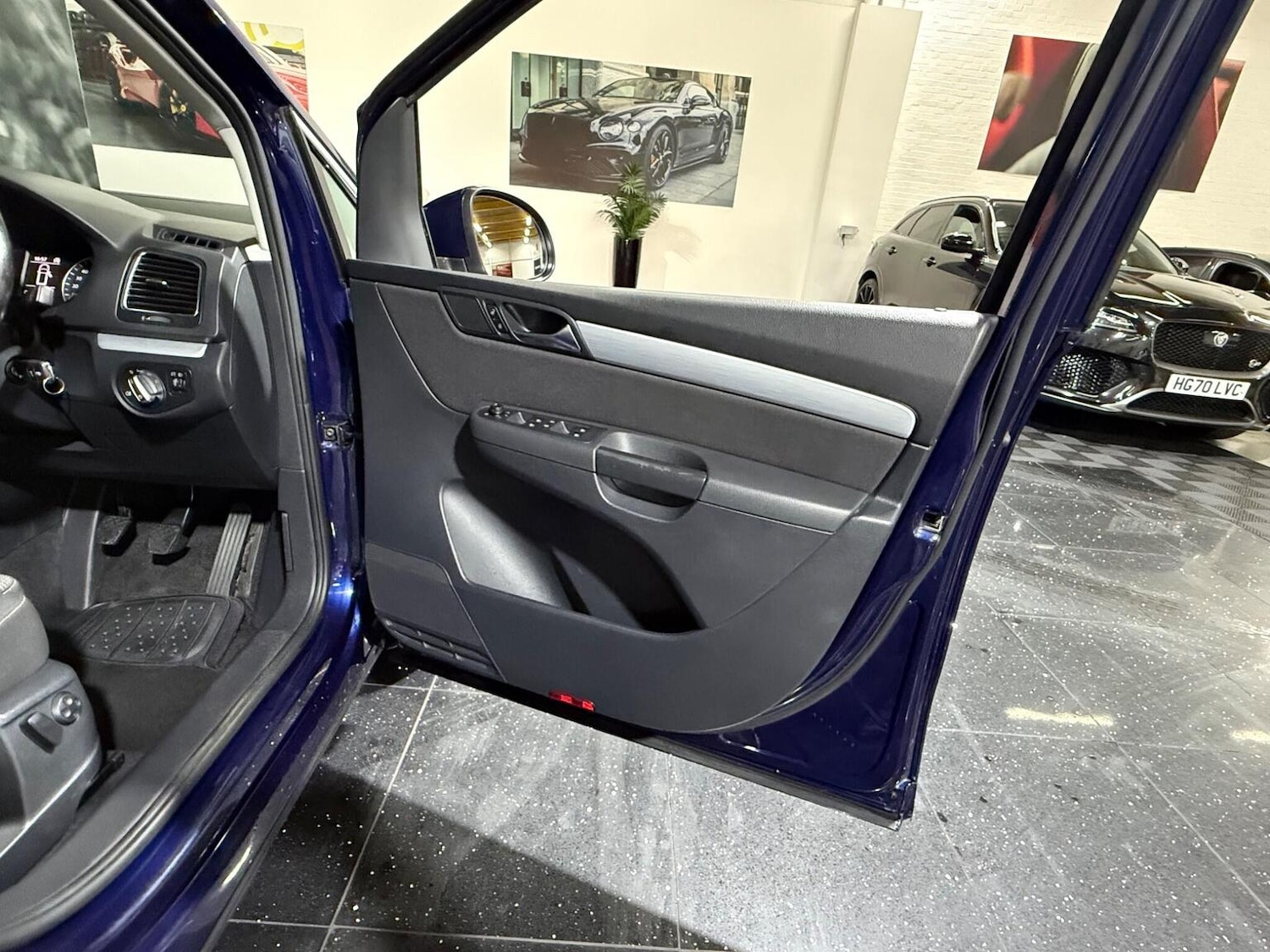 Used Volkswagen Sharan 2017 for sale - 77516140: Photo 48