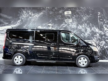 Used Ford Tourneo Custom 2017 for sale - 75869560: Photo