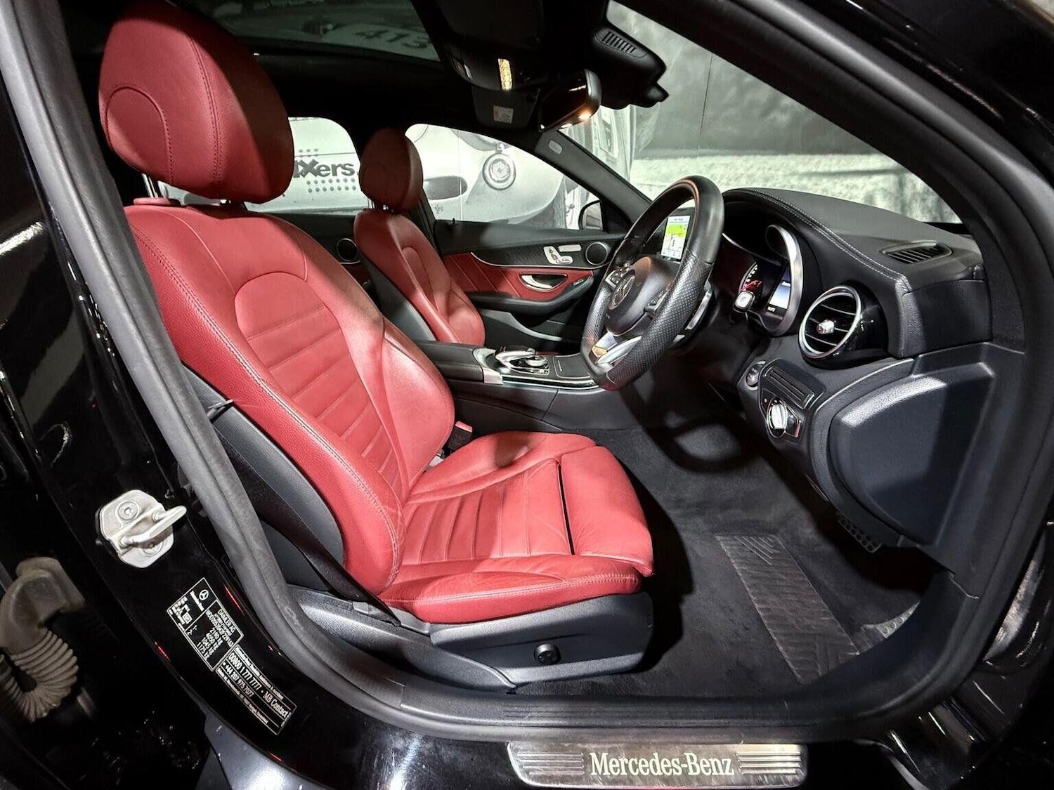 Used Mercedes-Benz C Class 2015 for sale - 76713031: Photo 10