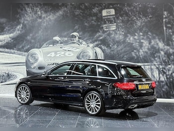 Used Mercedes-Benz C Class 2015 for sale - 76713031: Photo