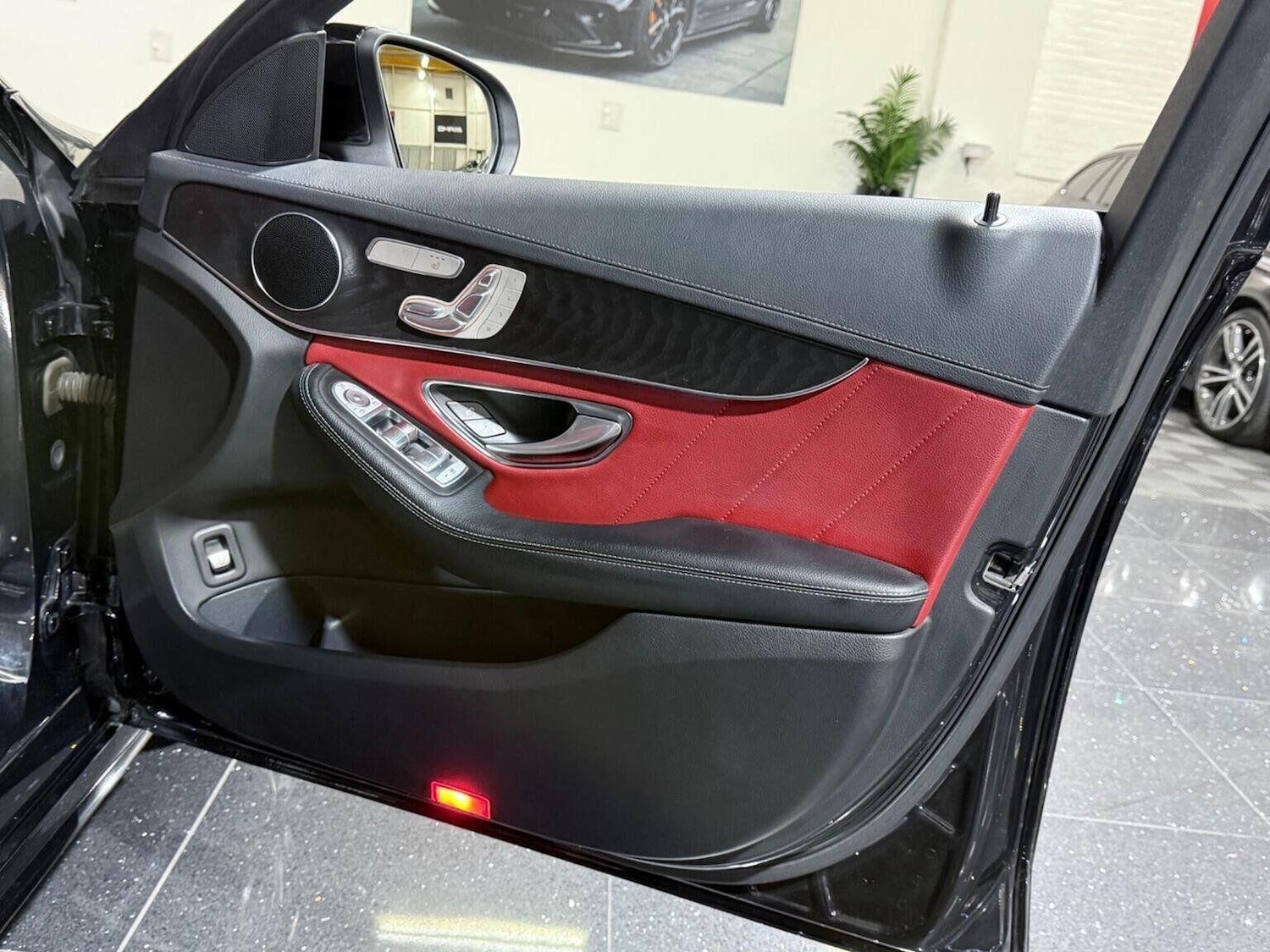 Used Mercedes-Benz C Class 2015 for sale - 76713031: Photo 60