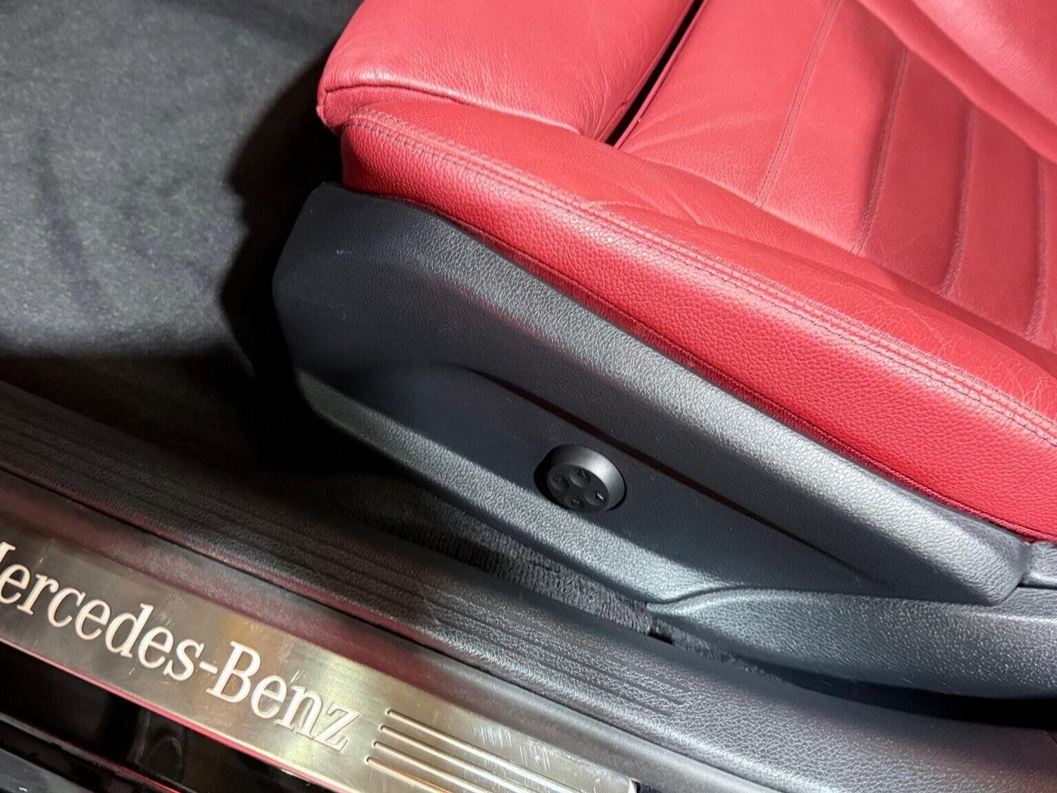 Used Mercedes-Benz C Class 2015 for sale - 76713031: Photo 8