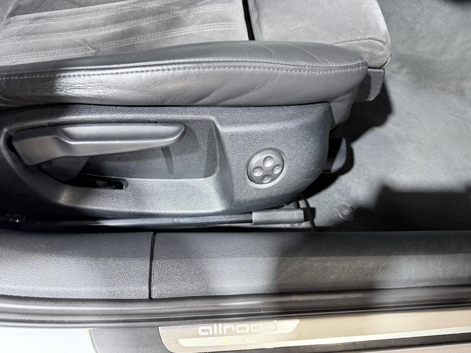 Used Audi A6 Allroad 2014 for sale - 77977152: Photo 10