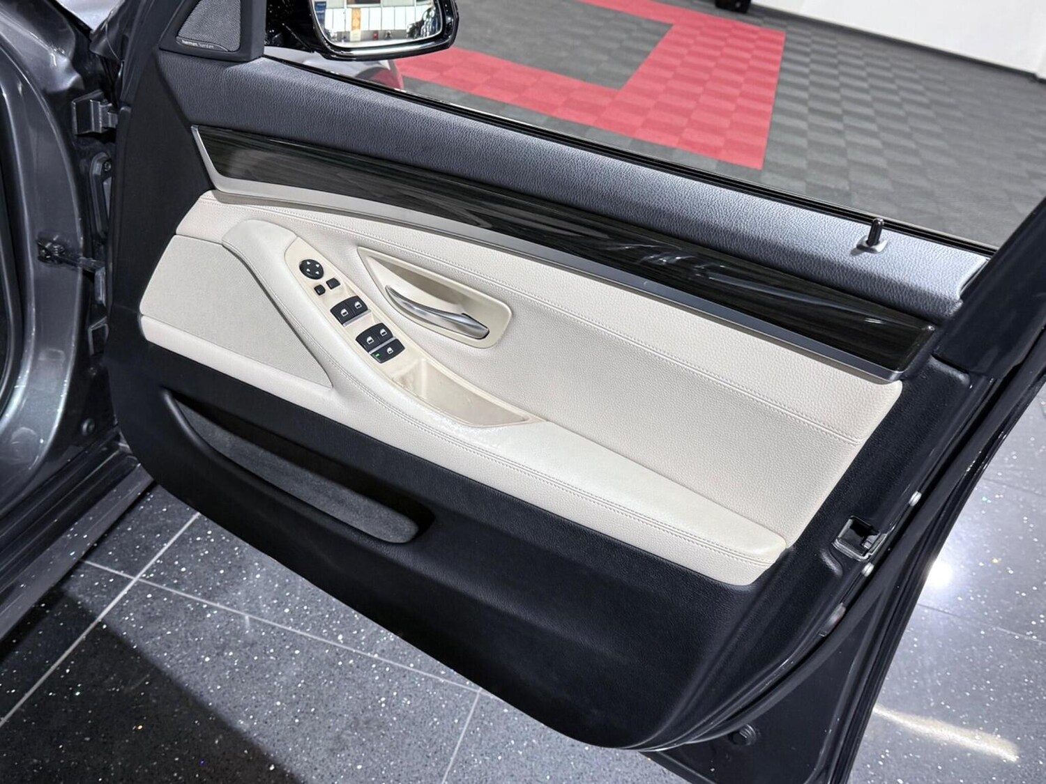 Used BMW 5 Series 2015 for sale - 77906417: Photo 48