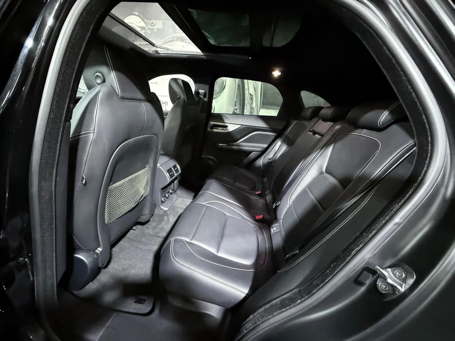 Used Jaguar F-Pace 2017 for sale - 76762157: Photo 18