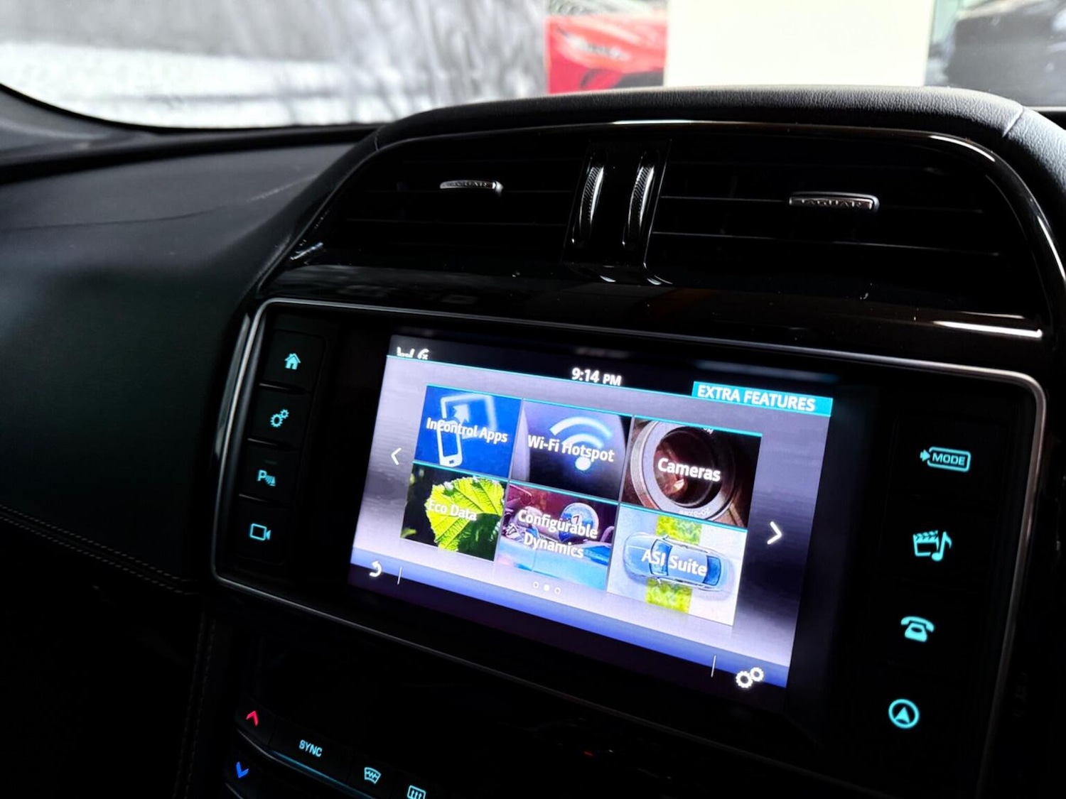 Used Jaguar F-Pace 2017 for sale - 76762157: Photo 30