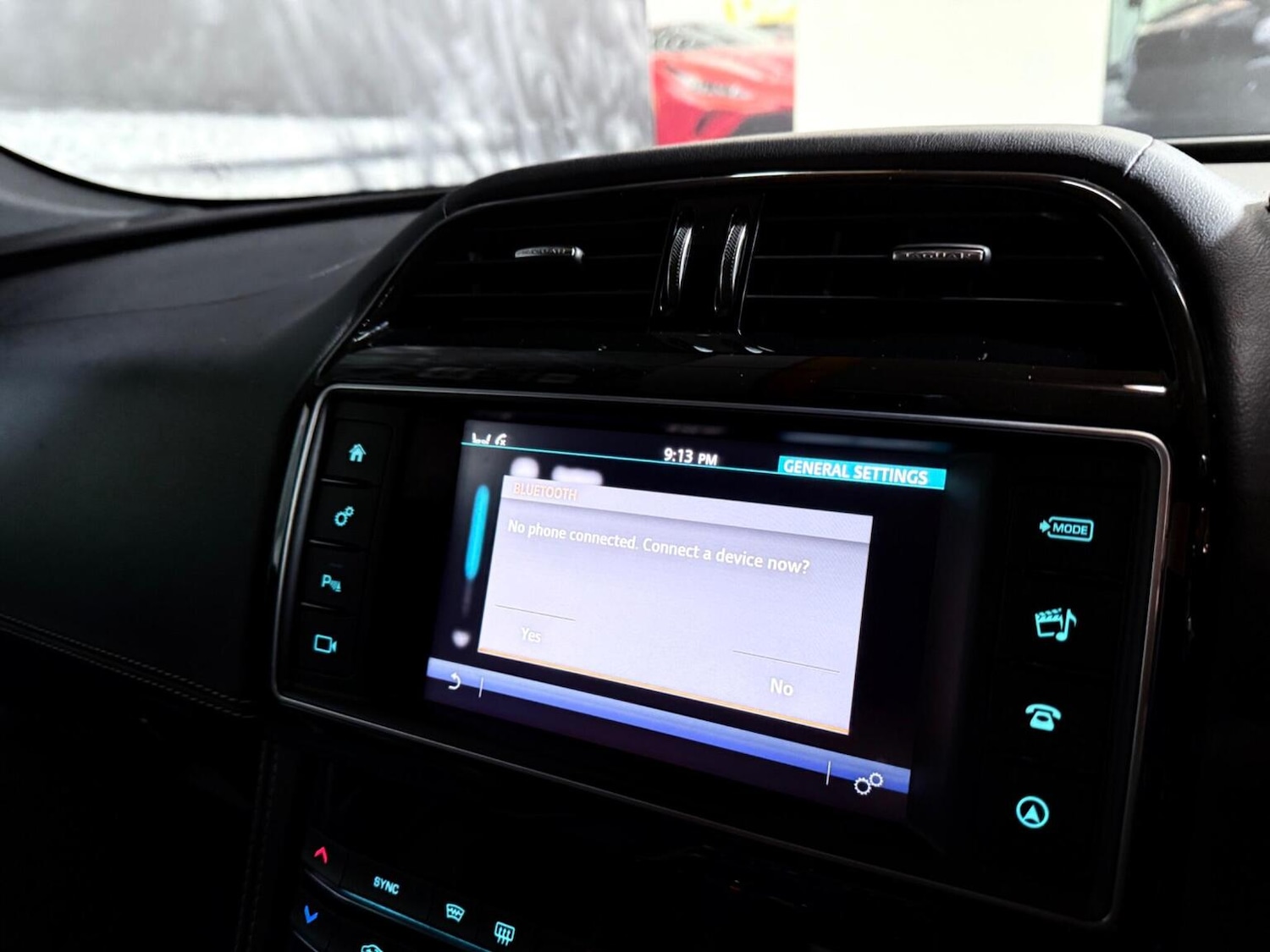 Used Jaguar F-Pace 2017 for sale - 76762157: Photo 32