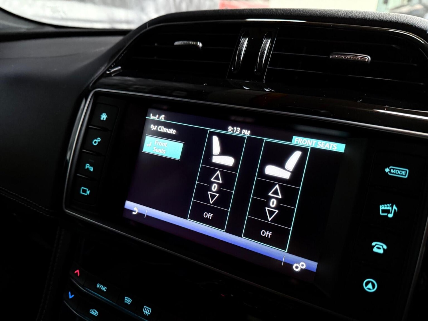 Used Jaguar F-Pace 2017 for sale - 76762157: Photo 37