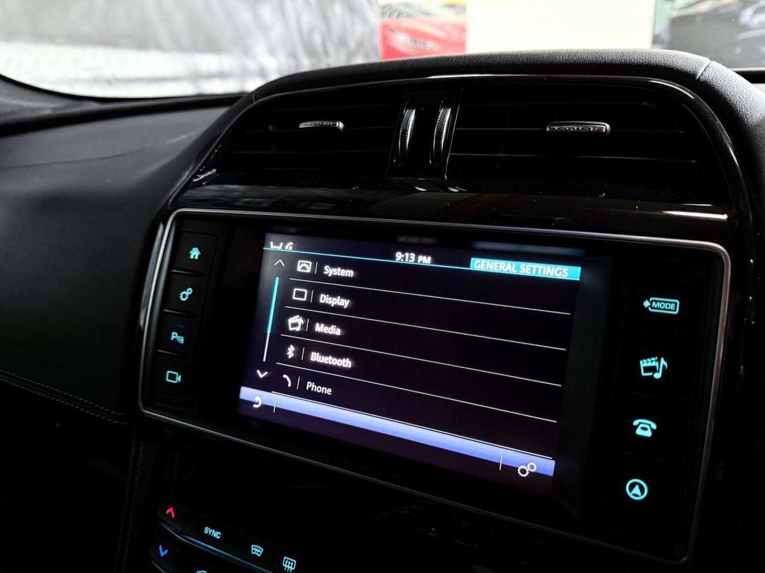 Used Jaguar F-Pace 2017 for sale - 76762157: Photo 38