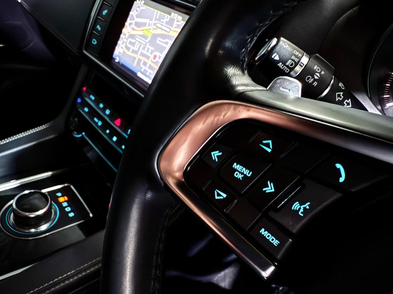 Used Jaguar F-Pace 2017 for sale - 76762157: Photo 41