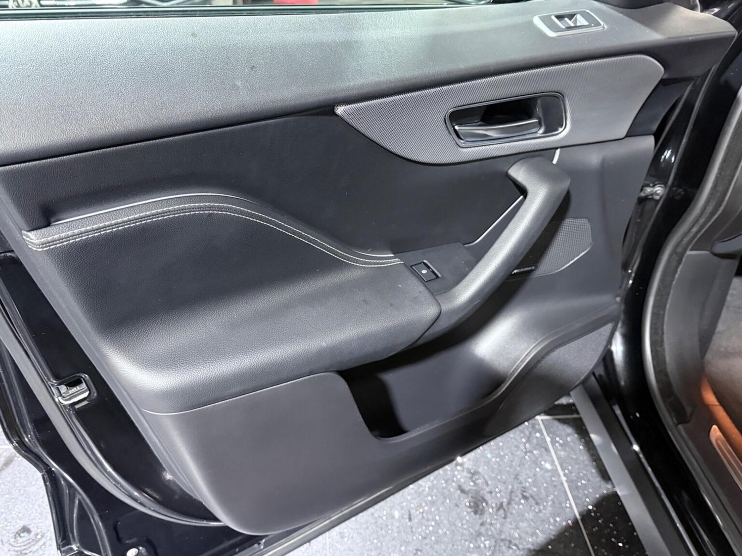 Used Jaguar F-Pace 2017 for sale - 76762157: Photo 47