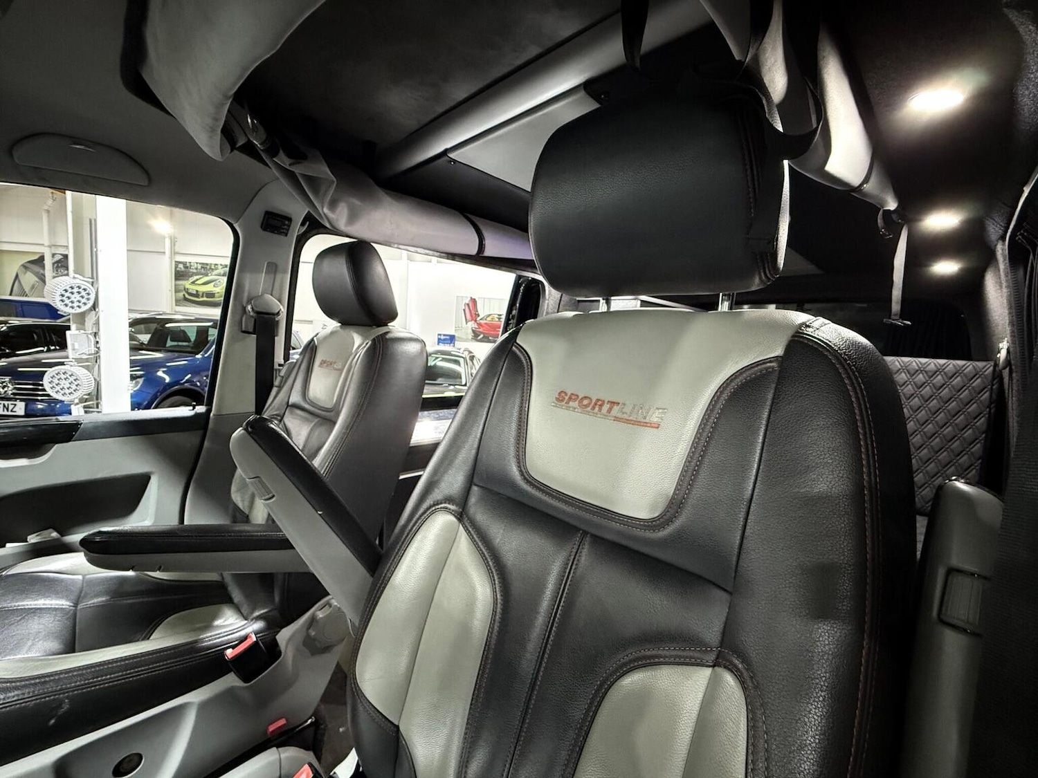 Used Volkswagen Transporter Sportline 2014 for sale - 77014776: Photo 11