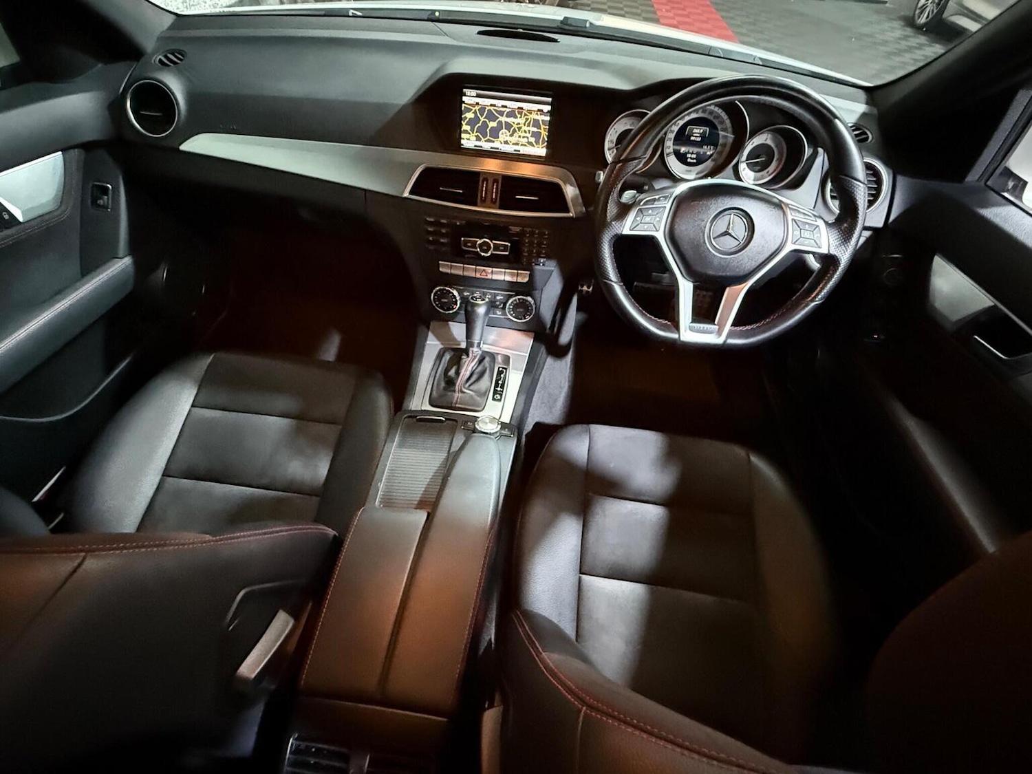 Used Mercedes-Benz C Class 2013 for sale - 76363063: Photo 12