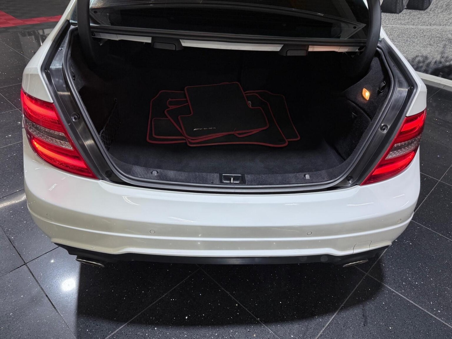 Used Mercedes-Benz C Class 2013 for sale - 76363063: Photo 22