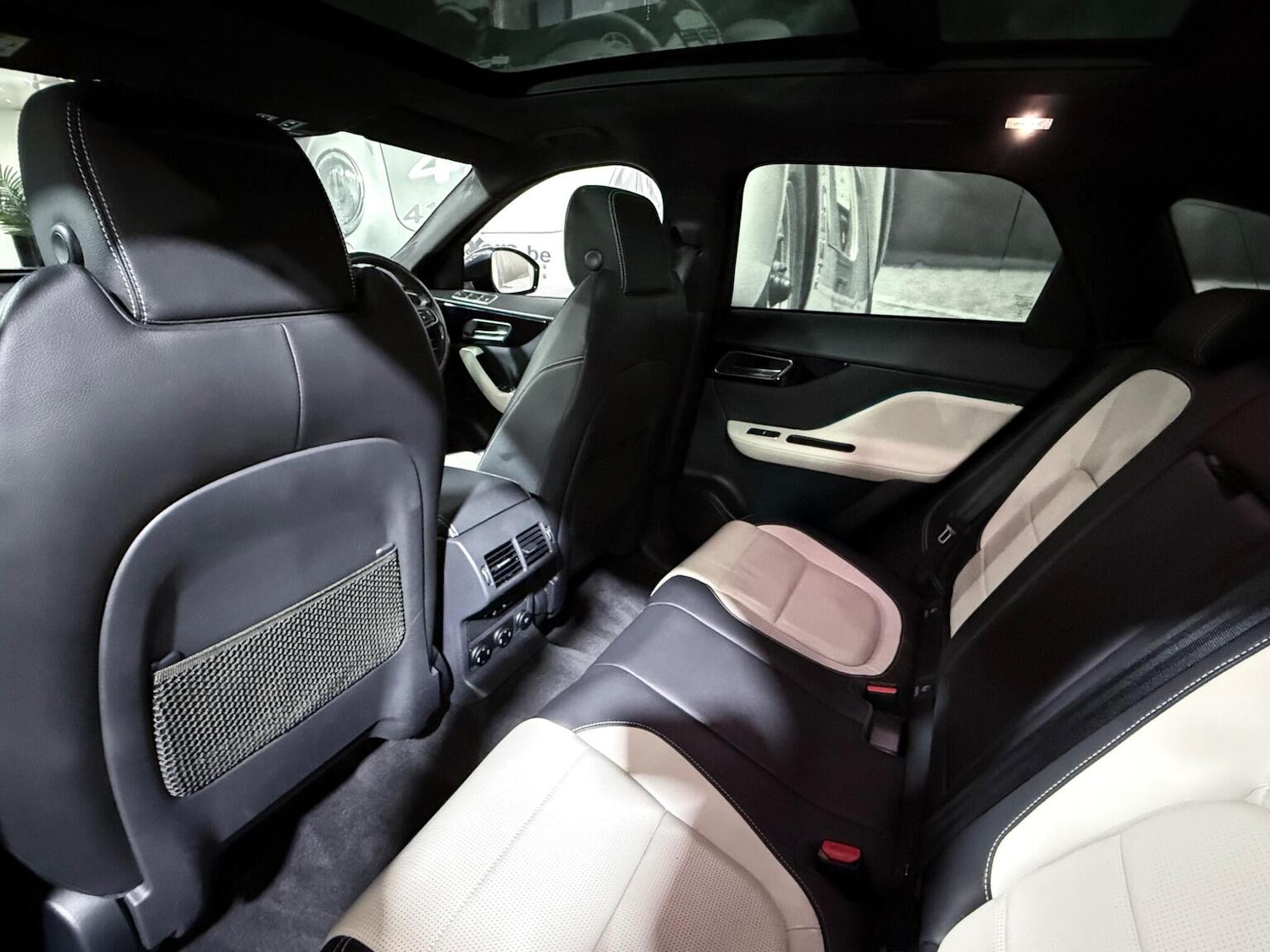 Used Jaguar F-Pace 2018 for sale - 77052980: Photo 14