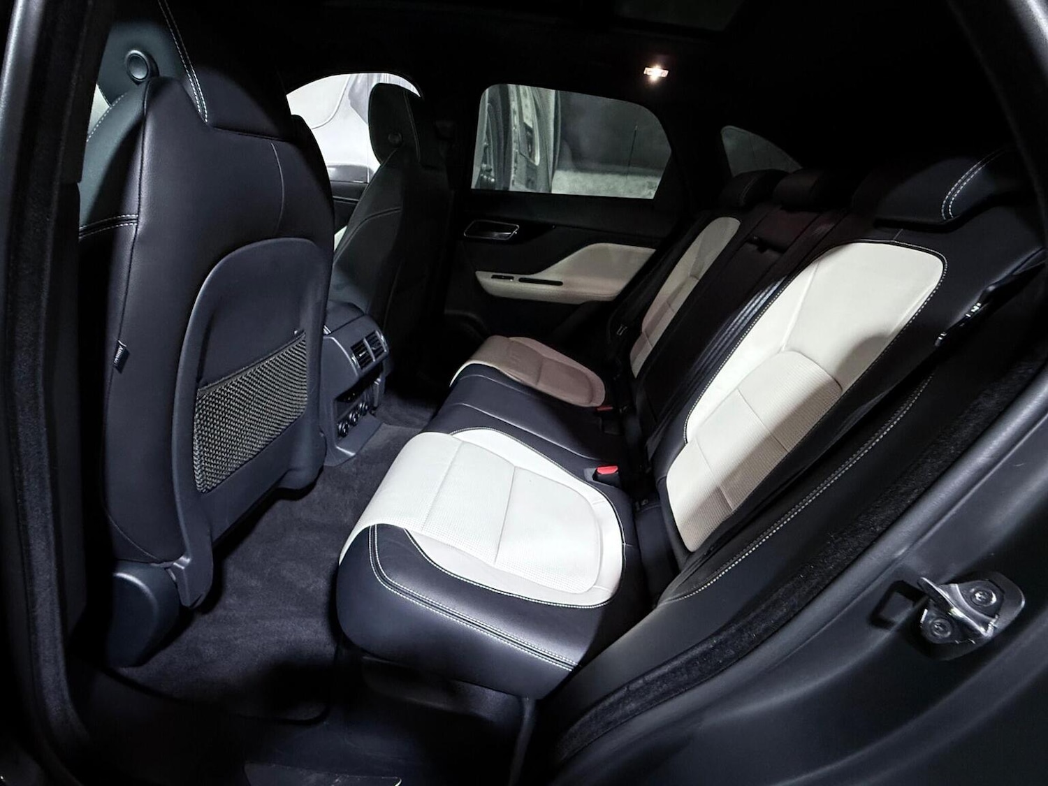 Used Jaguar F-Pace 2018 for sale - 77052980: Photo 15