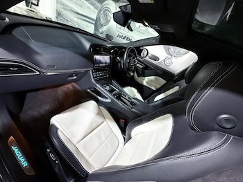 Used Jaguar F-Pace 2018 for sale - 77052980: Photo