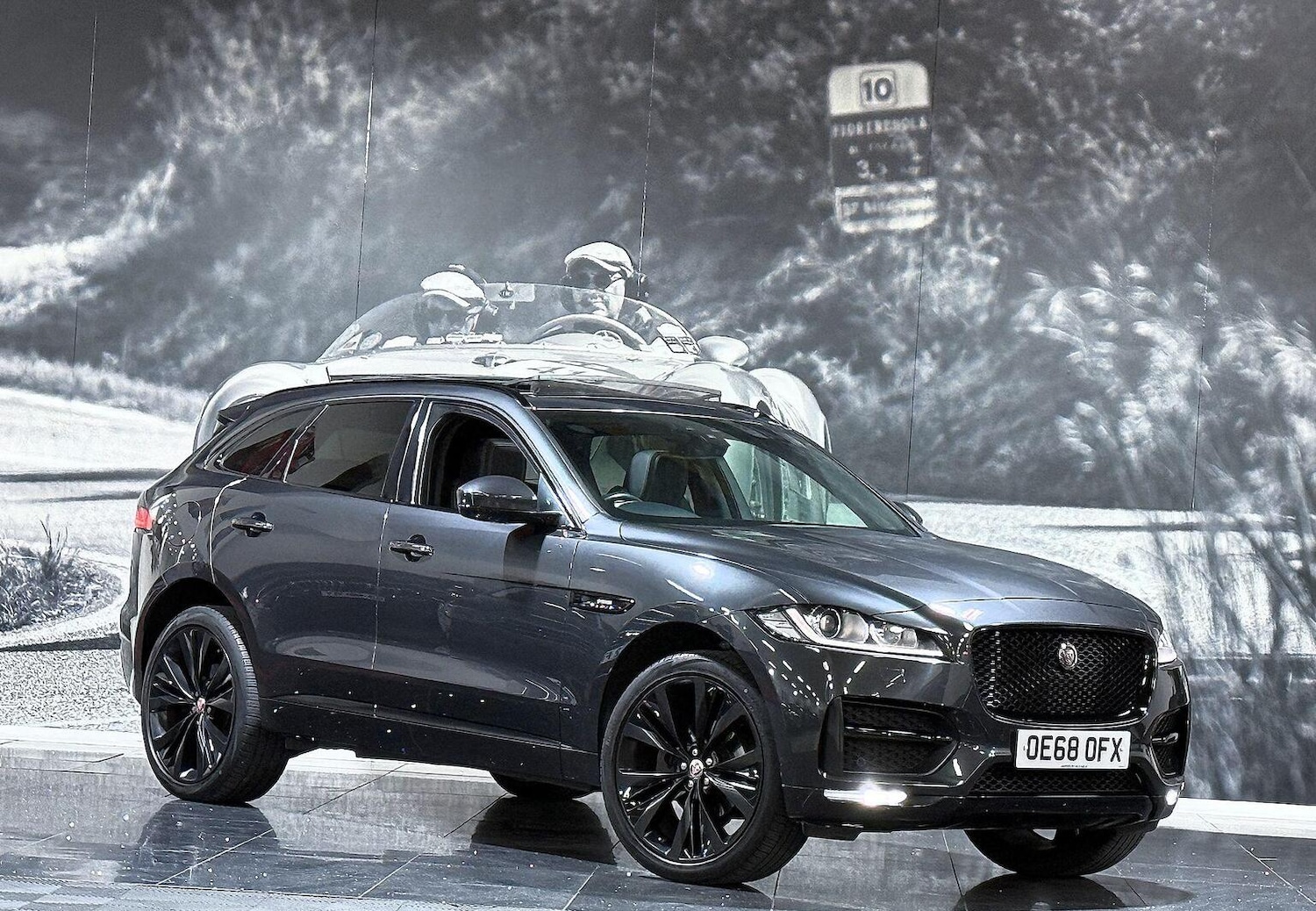 Used Jaguar F-Pace 2018 for sale - 77052980: Photo 36