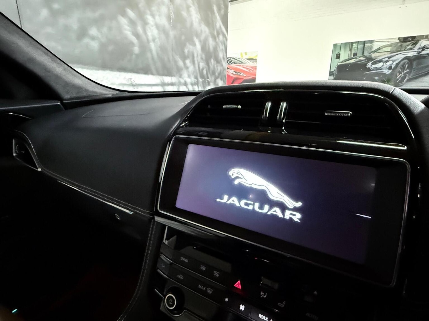 Used Jaguar F-Pace 2018 for sale - 77052980: Photo 47