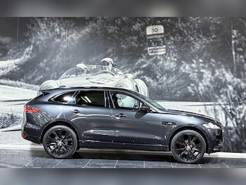 Used Jaguar F-Pace 2018 for sale - 77052980: Photo