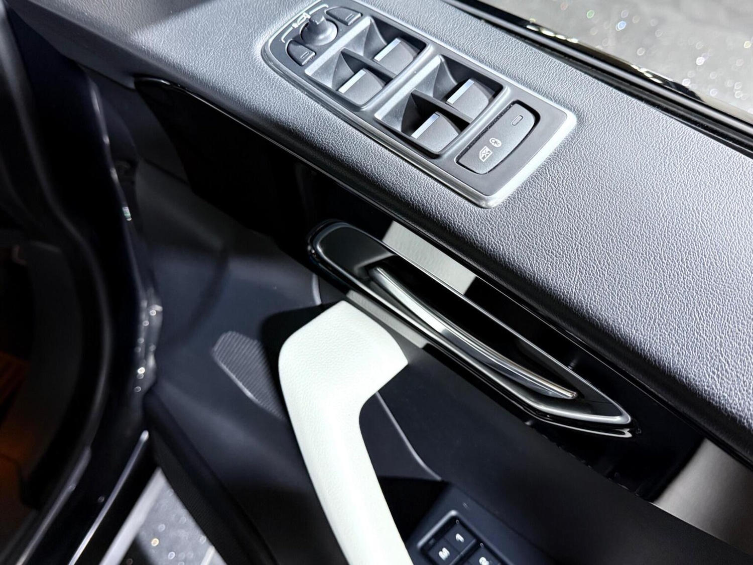 Used Jaguar F-Pace 2018 for sale - 77052980: Photo 55