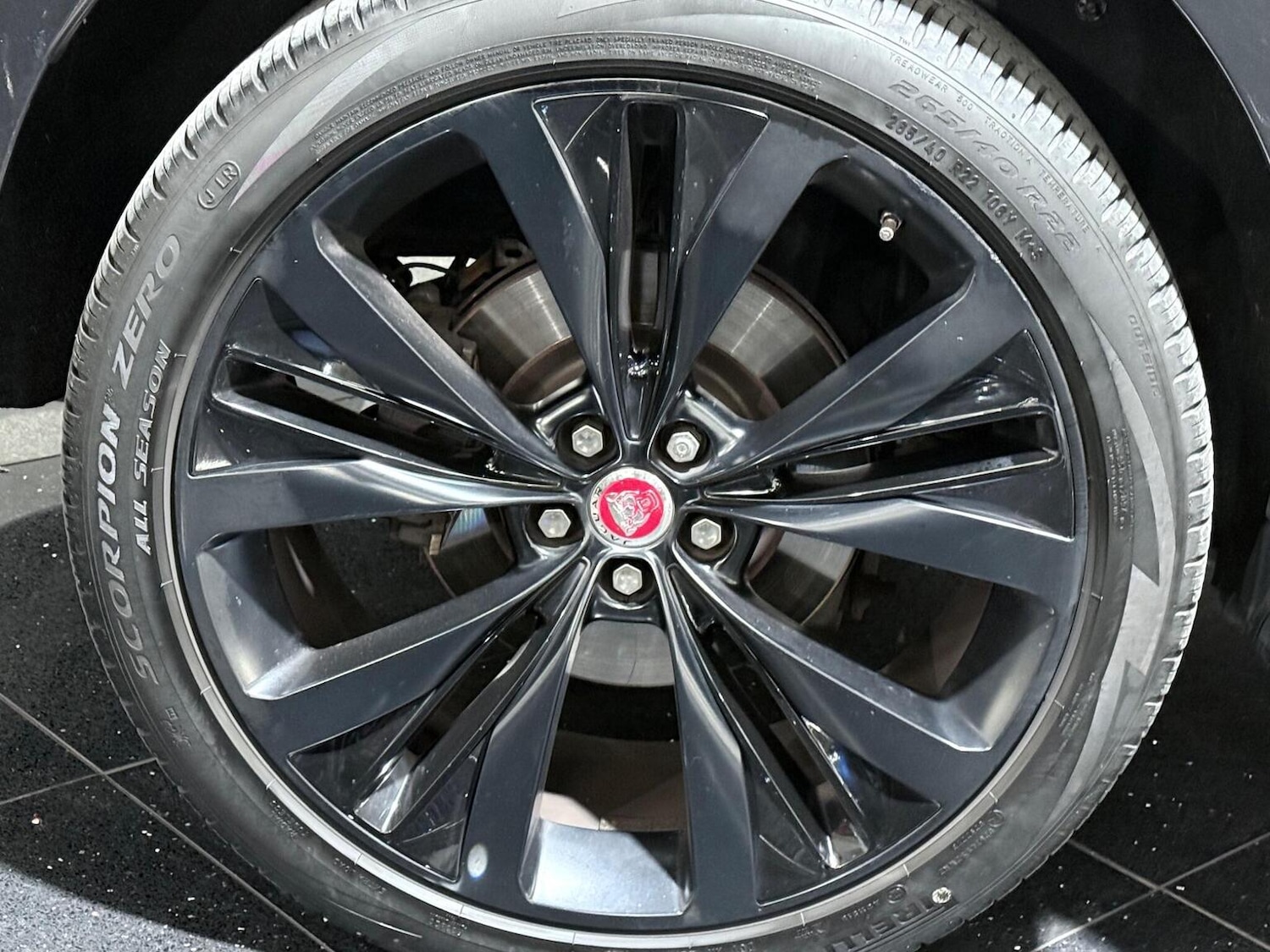 Used Jaguar F-Pace 2018 for sale - 77052980: Photo 62