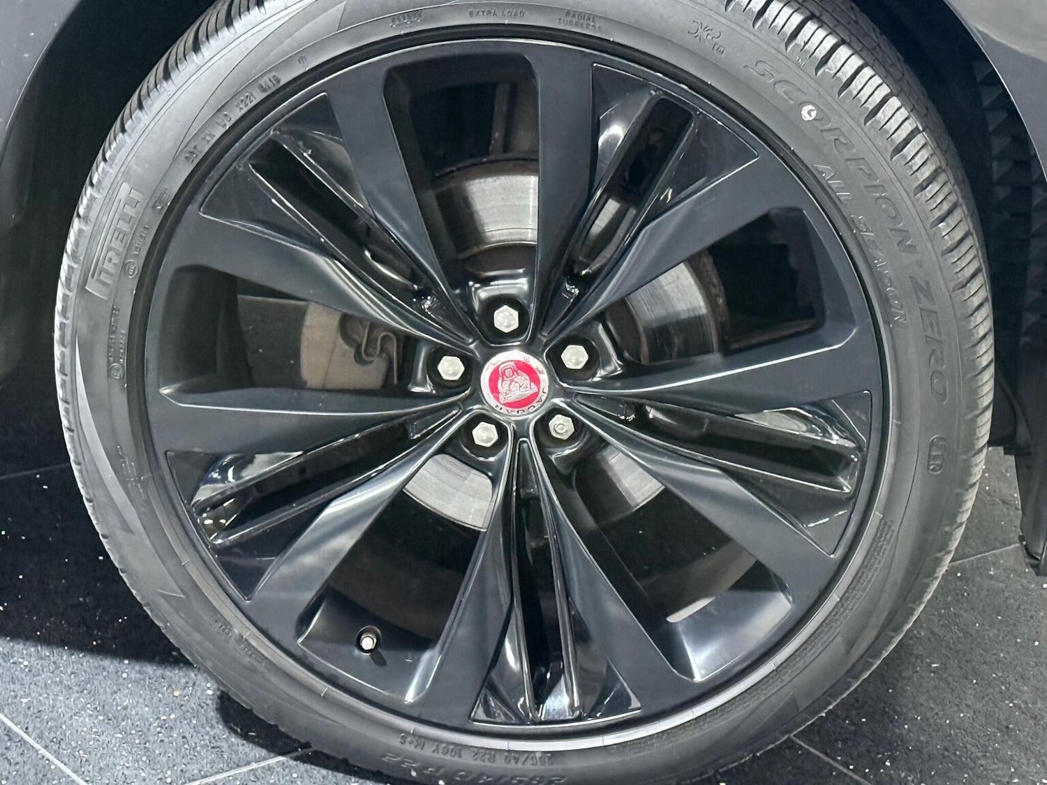 Used Jaguar F-Pace 2018 for sale - 77052980: Photo 65