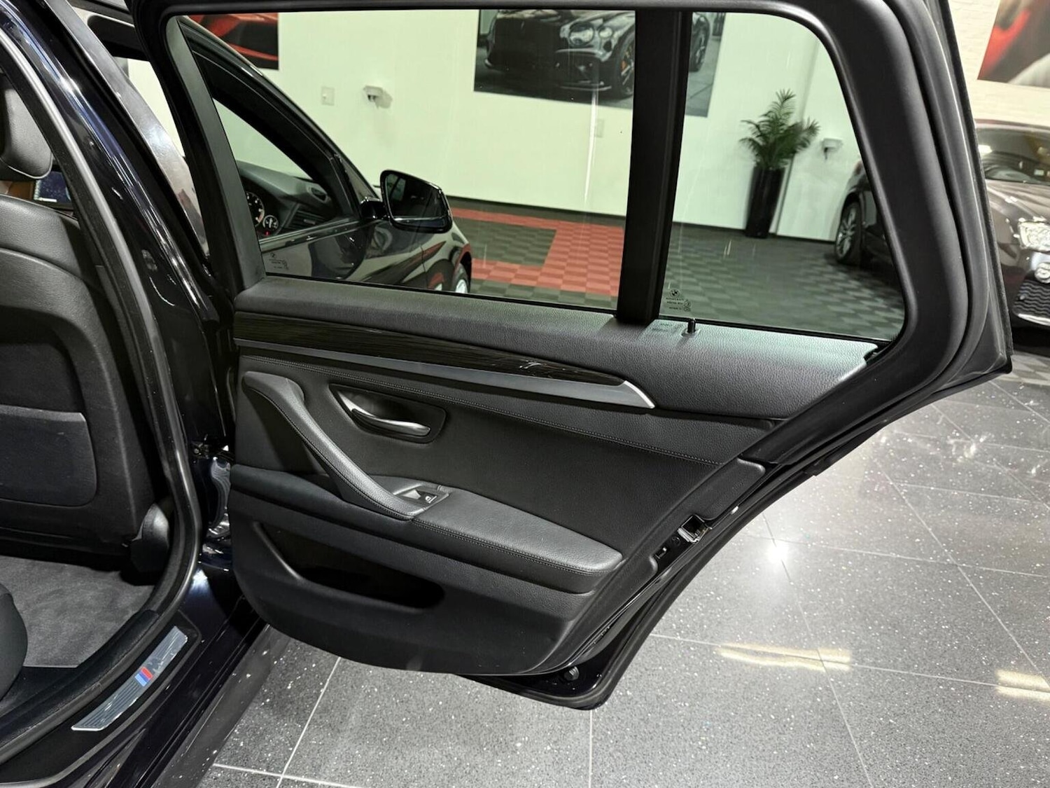 Used BMW 5 Series 2013 for sale - 76273291: Photo 59