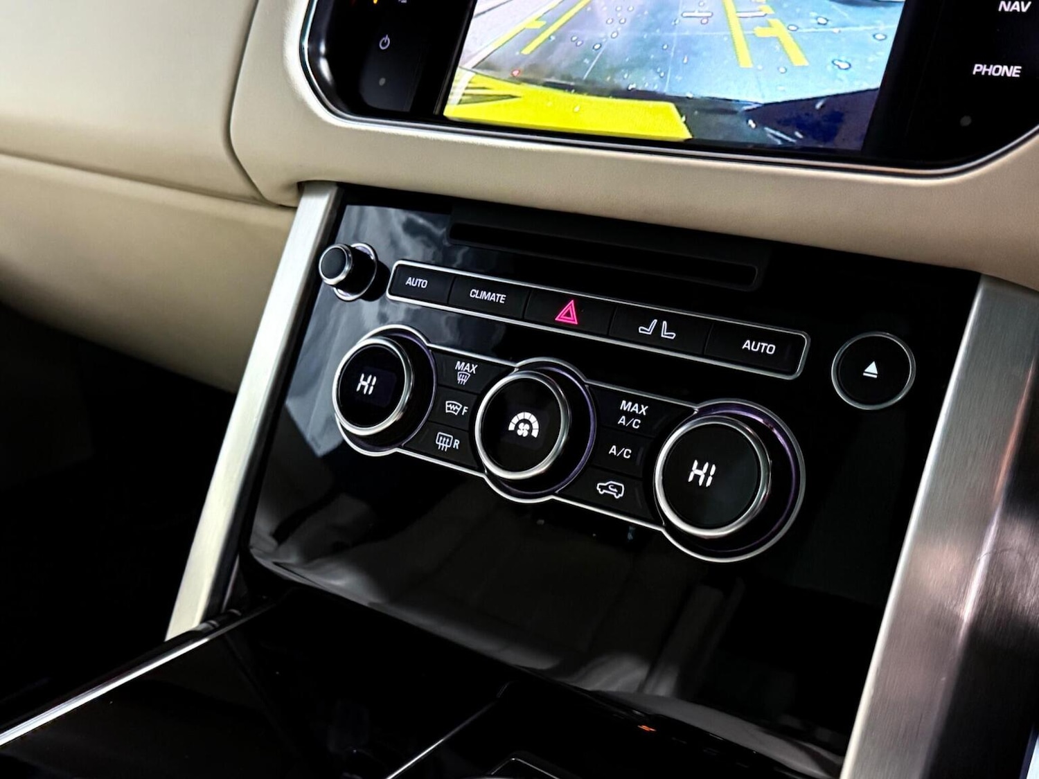 Used Land Rover Range Rover 2015 for sale - 77096953: Photo 40