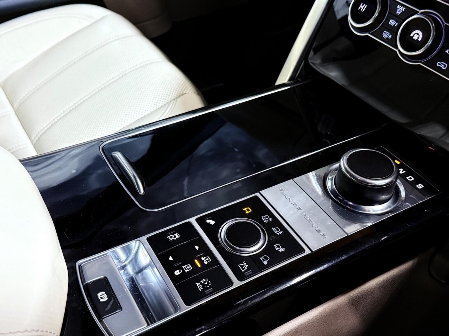 Used Land Rover Range Rover 2015 for sale - 77096953: Photo 45