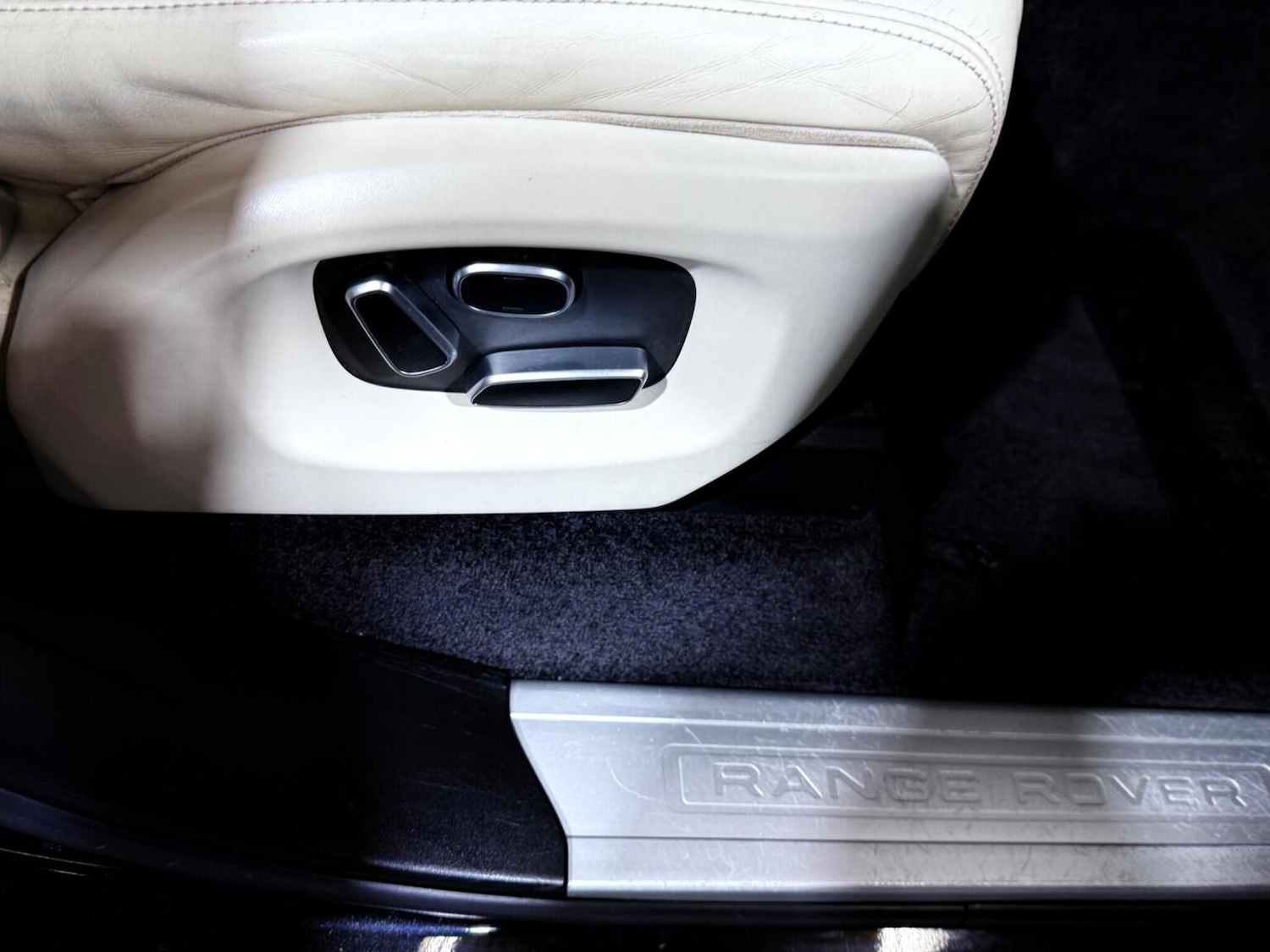 Used Land Rover Range Rover 2015 for sale - 77096953: Photo 9