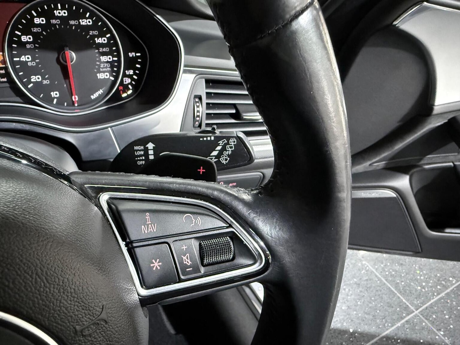 Used Audi A6 Allroad 2015 for sale - 77938164: Photo 45