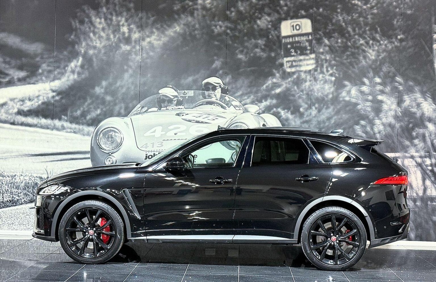 Used Jaguar F-Pace 2021 for sale - 77906421: Photo 4