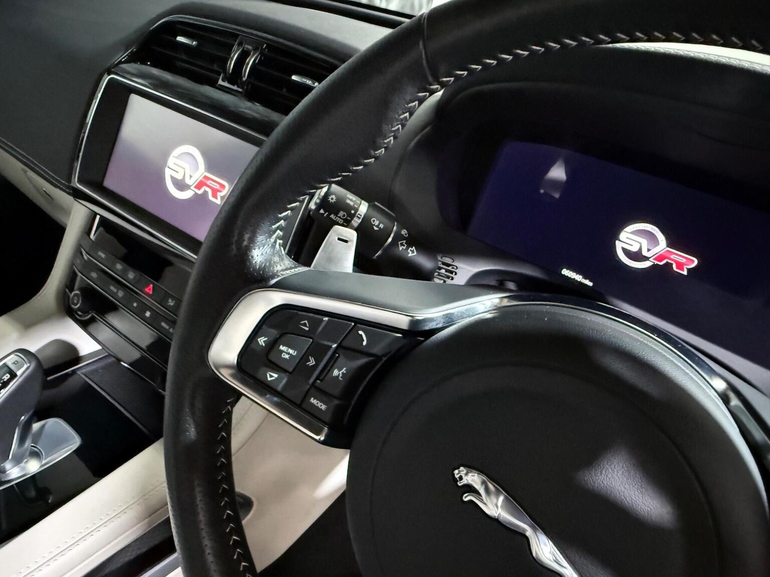 Used Jaguar F-Pace 2021 for sale - 77906421: Photo 41