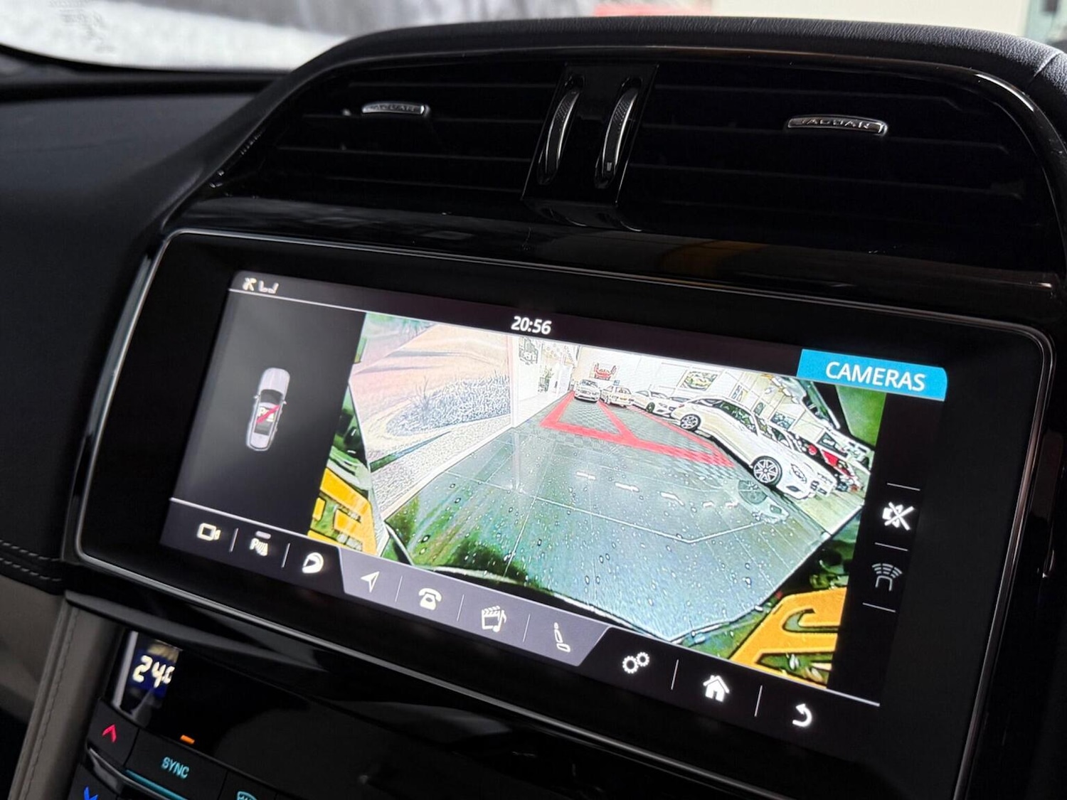 Used Jaguar F-Pace 2021 for sale - 77906421: Photo 49