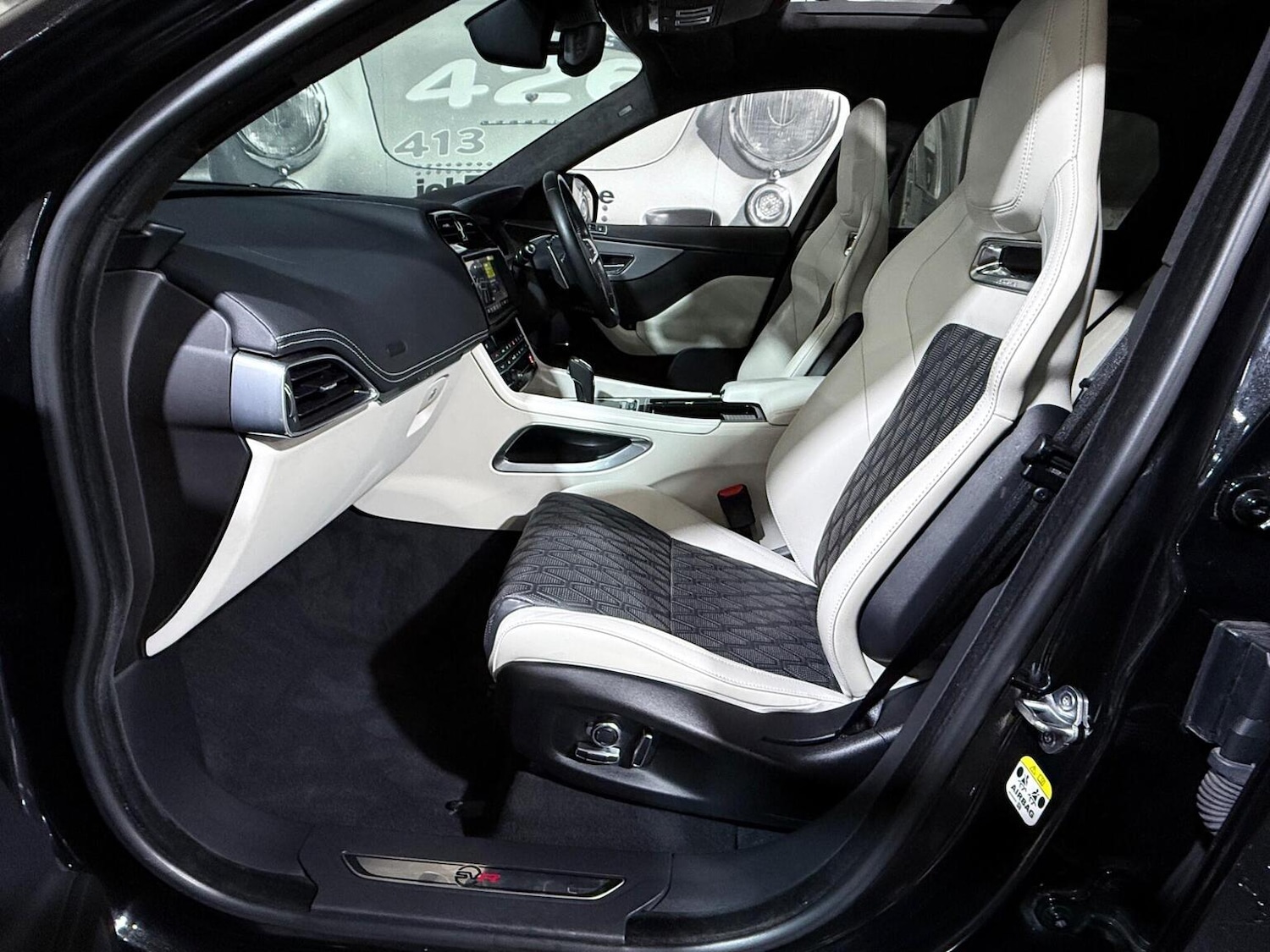 Used Jaguar F-Pace 2021 for sale - 77906421: Photo 6