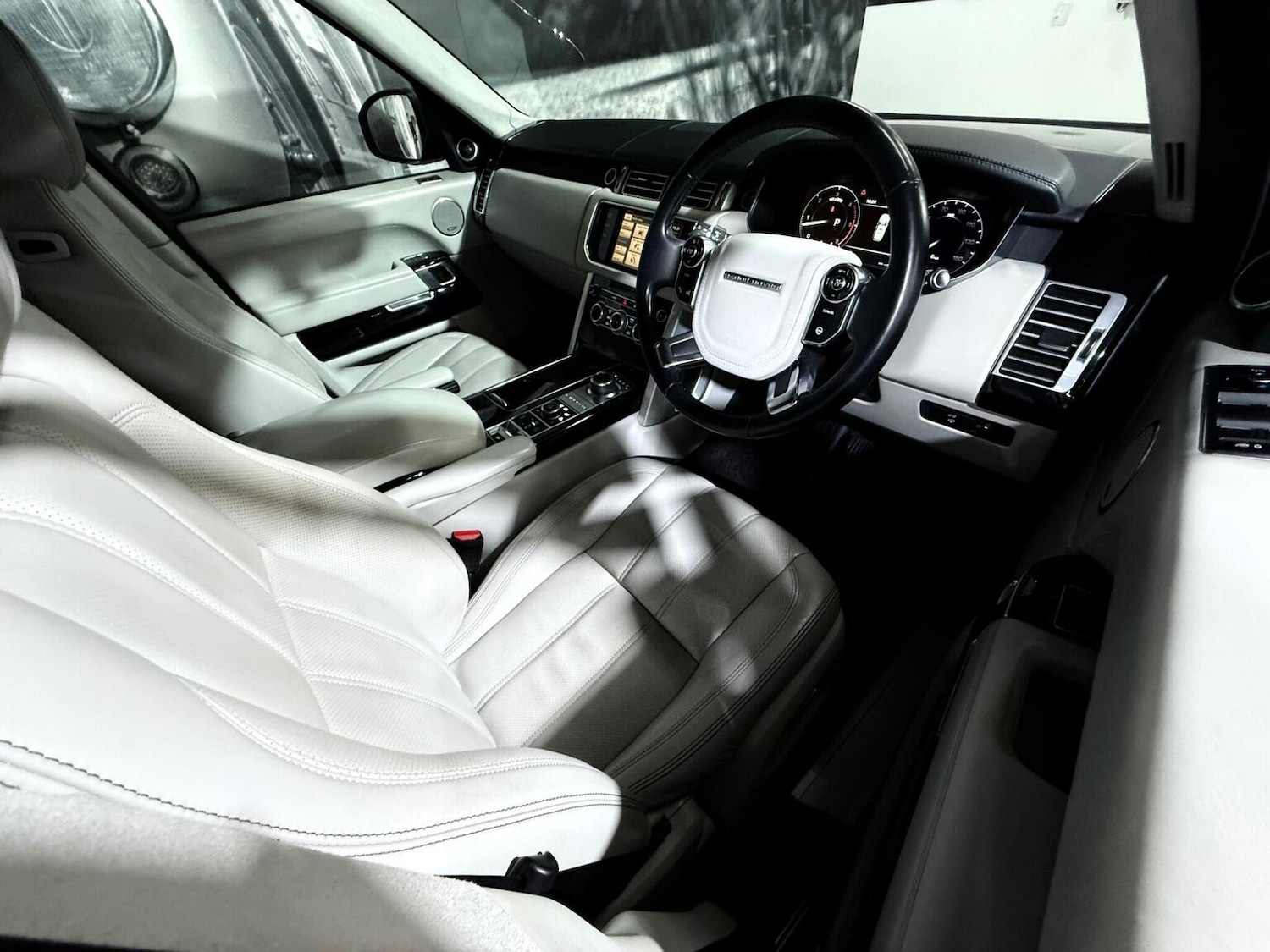 Used Land Rover Range Rover 2014 for sale - 76741311: Photo 13