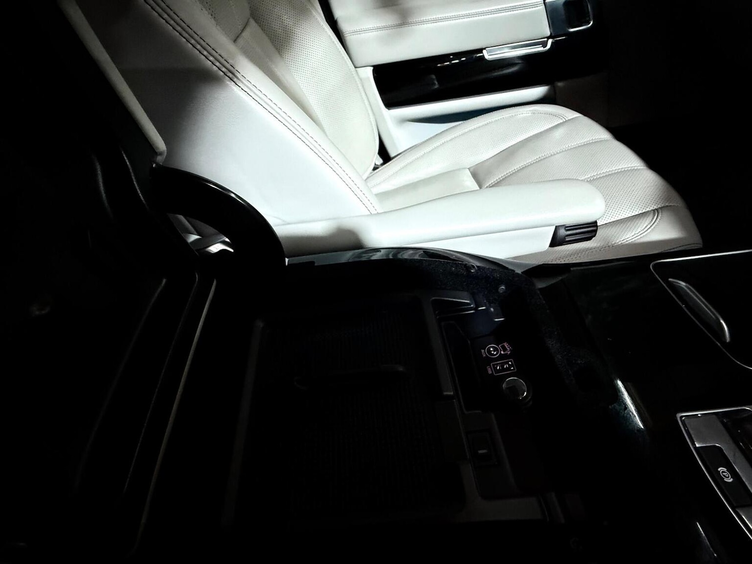 Used Land Rover Range Rover 2014 for sale - 76741311: Photo 61