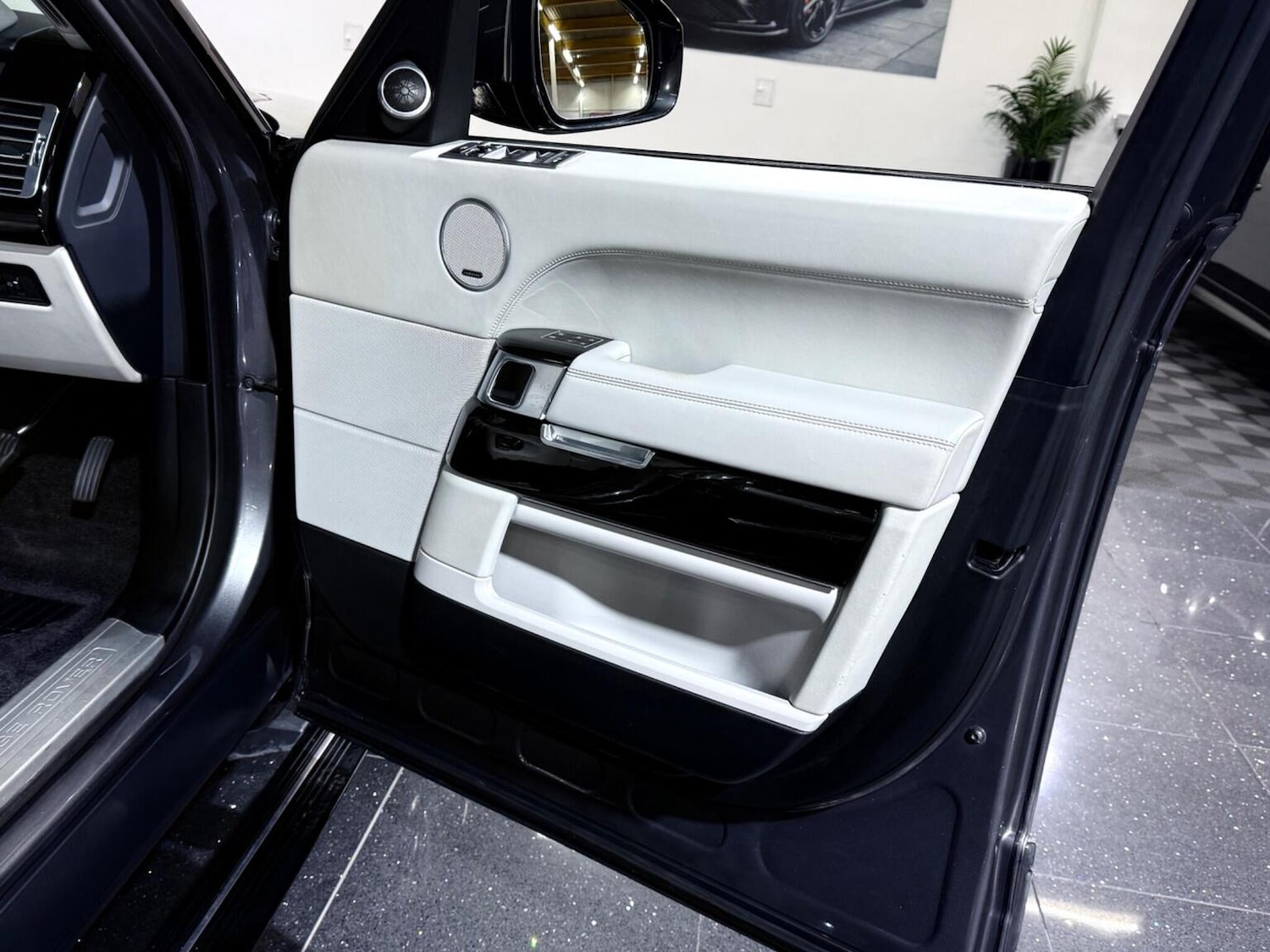 Used Land Rover Range Rover 2014 for sale - 76741311: Photo 62